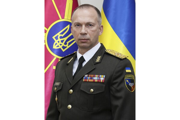 Who is Oleksandr Syrskyi Ukraine s new army chief appointed by